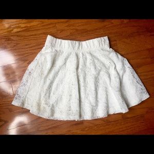 Hollister small Ivory Lace Short Skirt